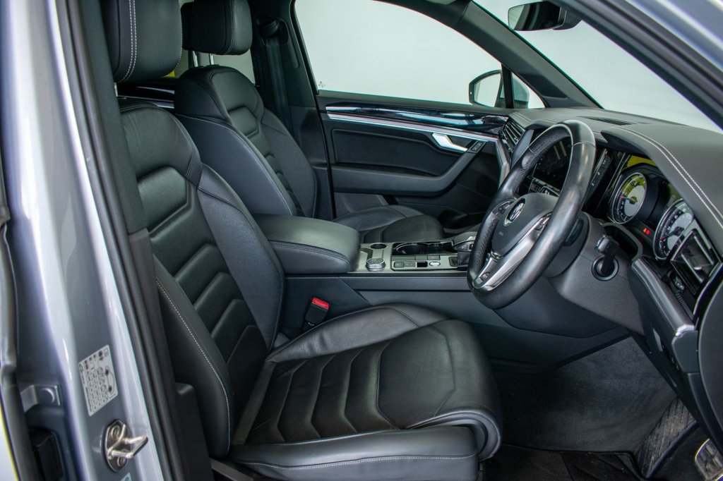 Used Volkswagen Touareg 2019 for sale - 78082581: Photo 3