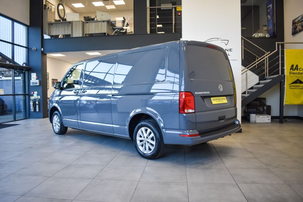 Used Volkswagen Transporter 2022 for sale - 77368905: Photo 11