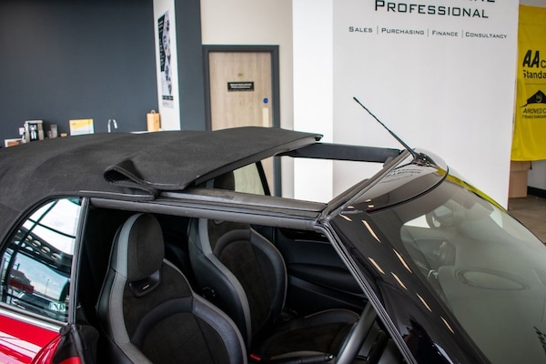 Used MINI Convertible 2021 for sale - 76162797: Photo 21