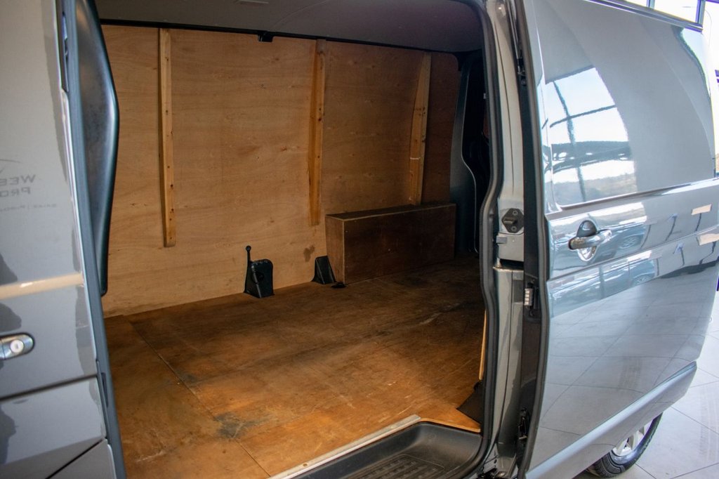 Used Volkswagen Transporter 2023 for sale - 77667372: Photo 25