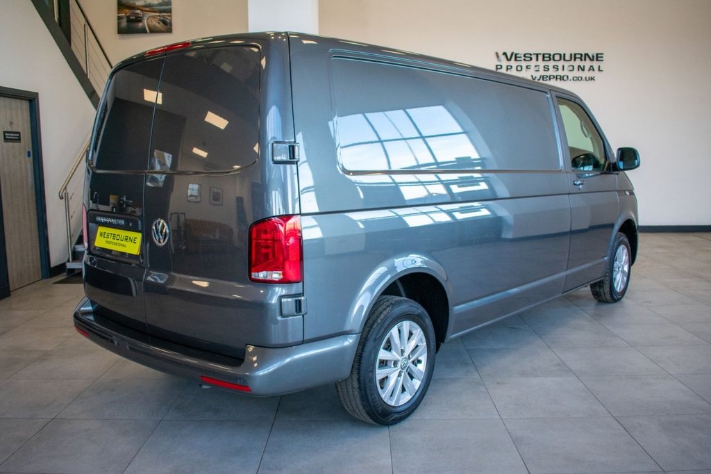 Used Volkswagen Transporter 2023 for sale - 77667372: Photo 5