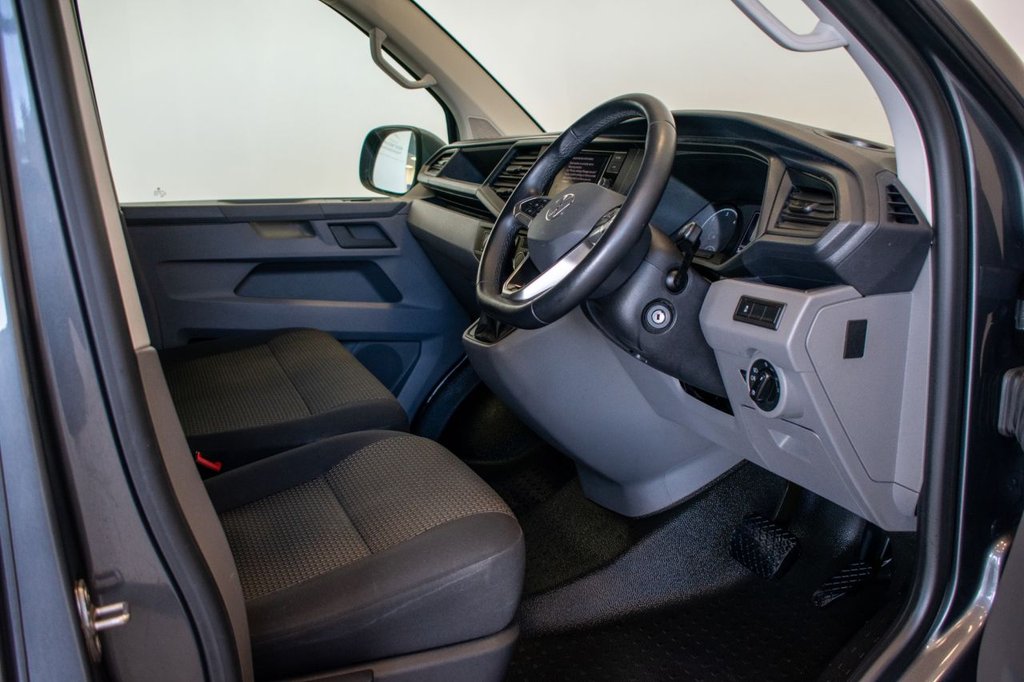 Used Volkswagen Transporter 2023 for sale - 77667372: Photo 6