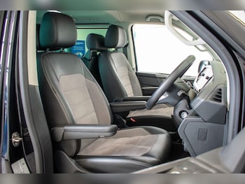 Used Volkswagen Caravelle 2020 for sale - 77849841: Photo