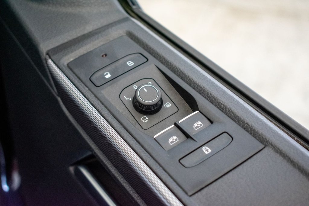 Used Volkswagen Caravelle 2020 for sale - 77849841: Photo 41