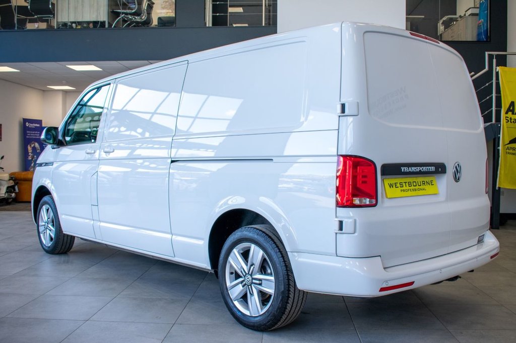 Used Volkswagen Transporter 2024 for sale - 78110670: Photo 11