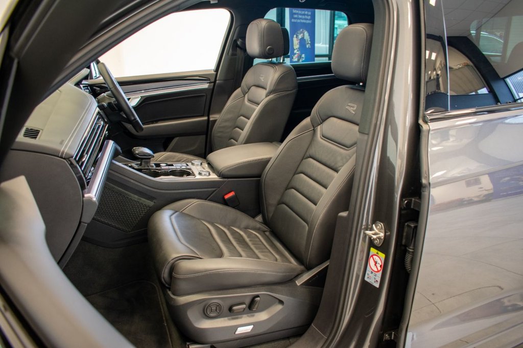 Used Volkswagen Touareg 2022 for sale - 76740631: Photo 10