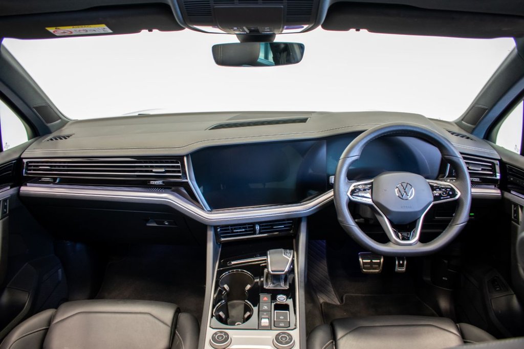 Used Volkswagen Touareg 2022 for sale - 76740631: Photo 15