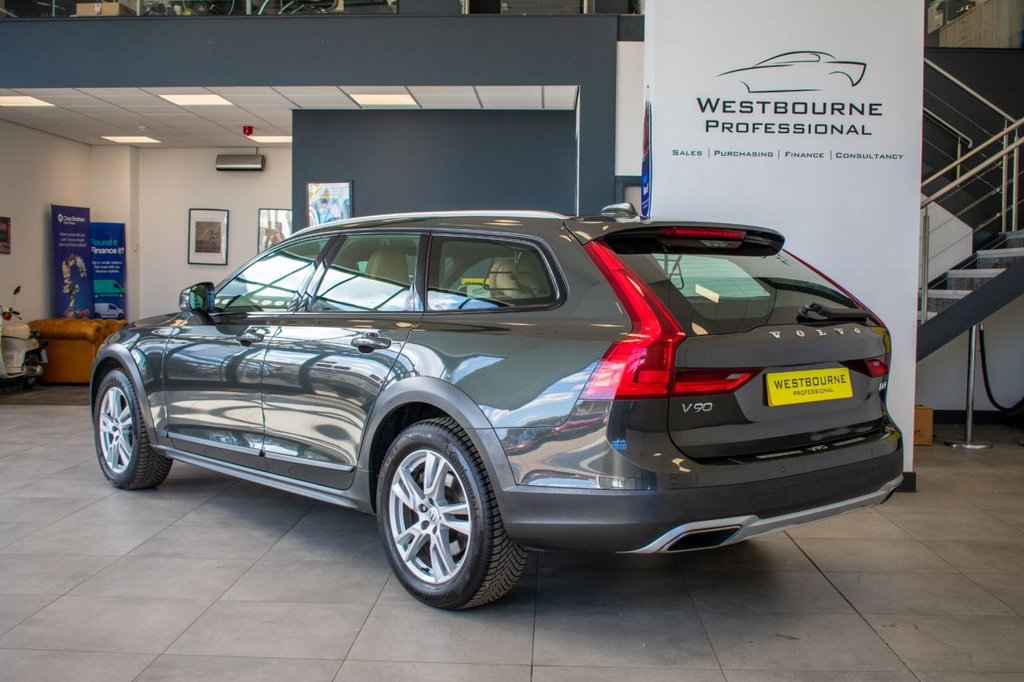Used Volvo V90 Cross Country 2018 for sale - 78110371: Photo 11