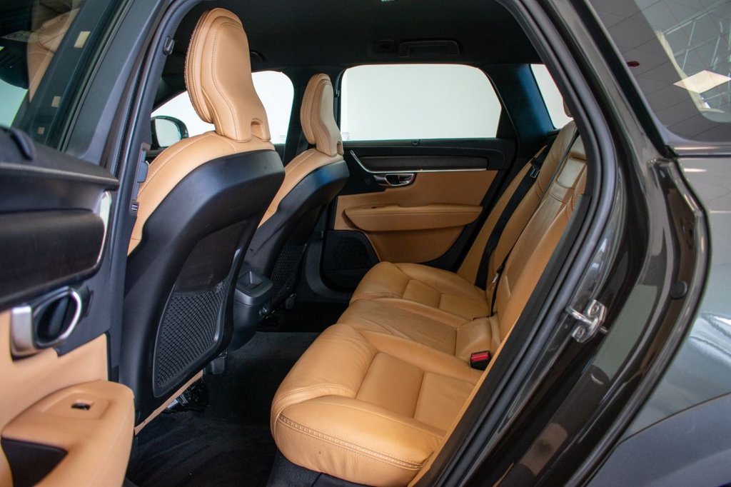 Used Volvo V90 Cross Country 2018 for sale - 78110371: Photo 17