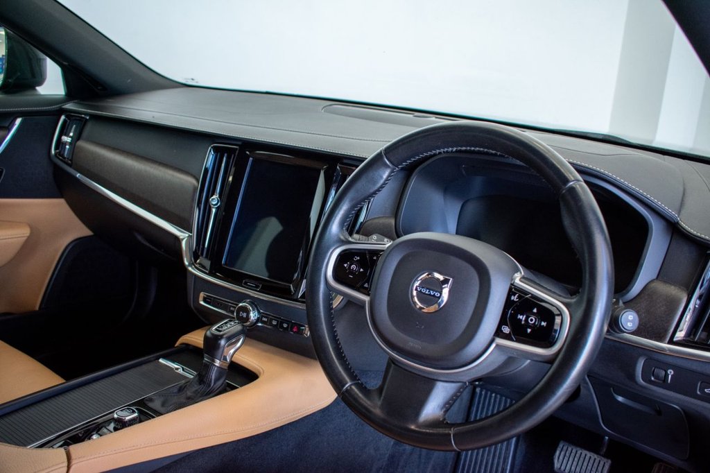 Used Volvo V90 Cross Country 2018 for sale - 78110371: Photo 19