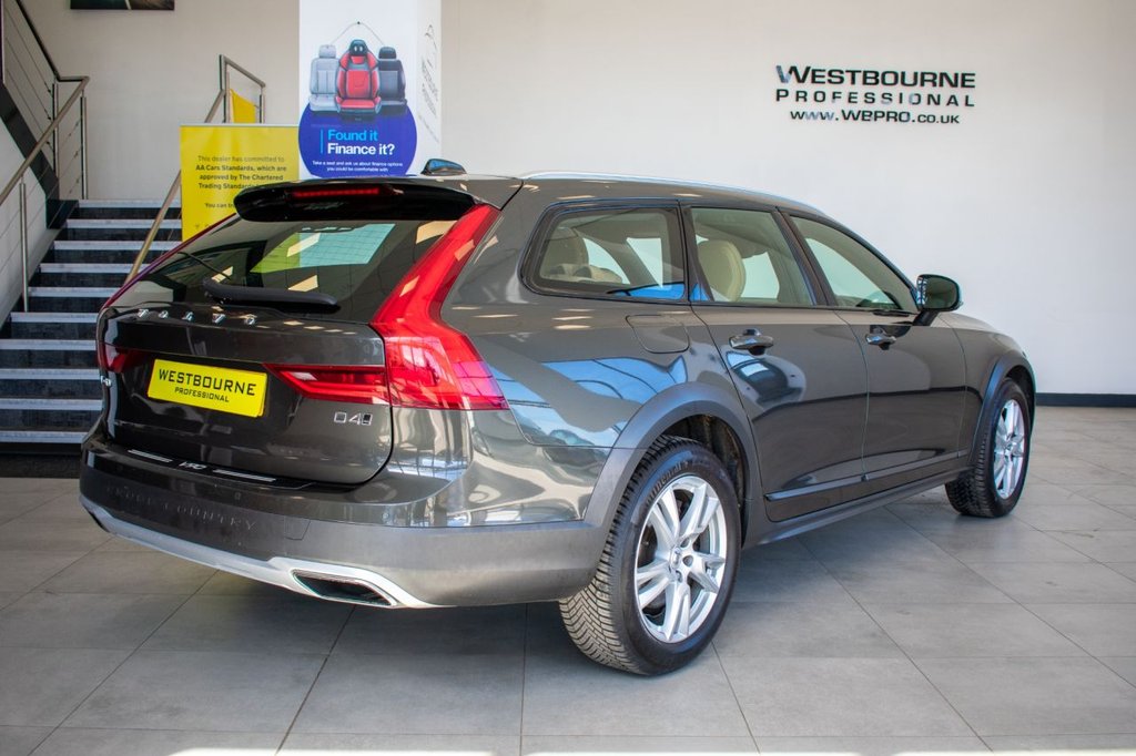 Used Volvo V90 Cross Country 2018 for sale - 78110371: Photo 5