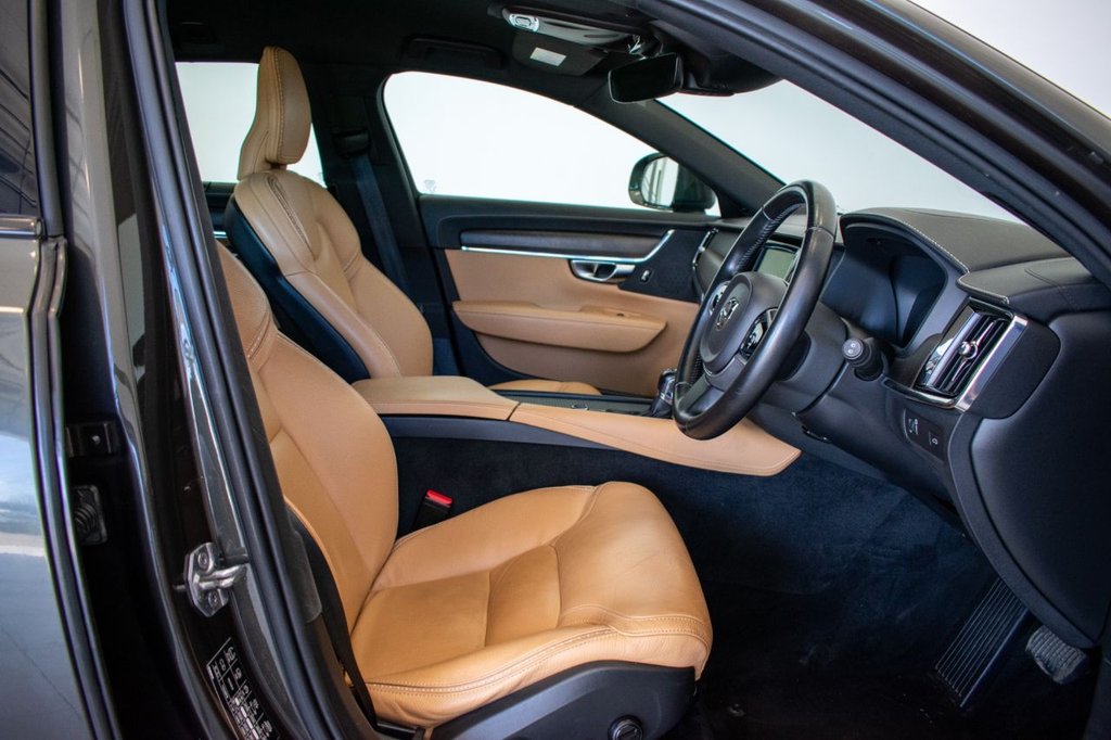 Used Volvo V90 Cross Country 2018 for sale - 78110371: Photo 6