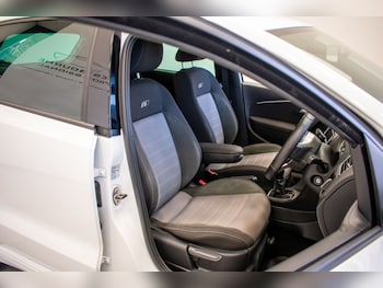 Used Volkswagen Polo 2017 for sale - 77383915: Photo