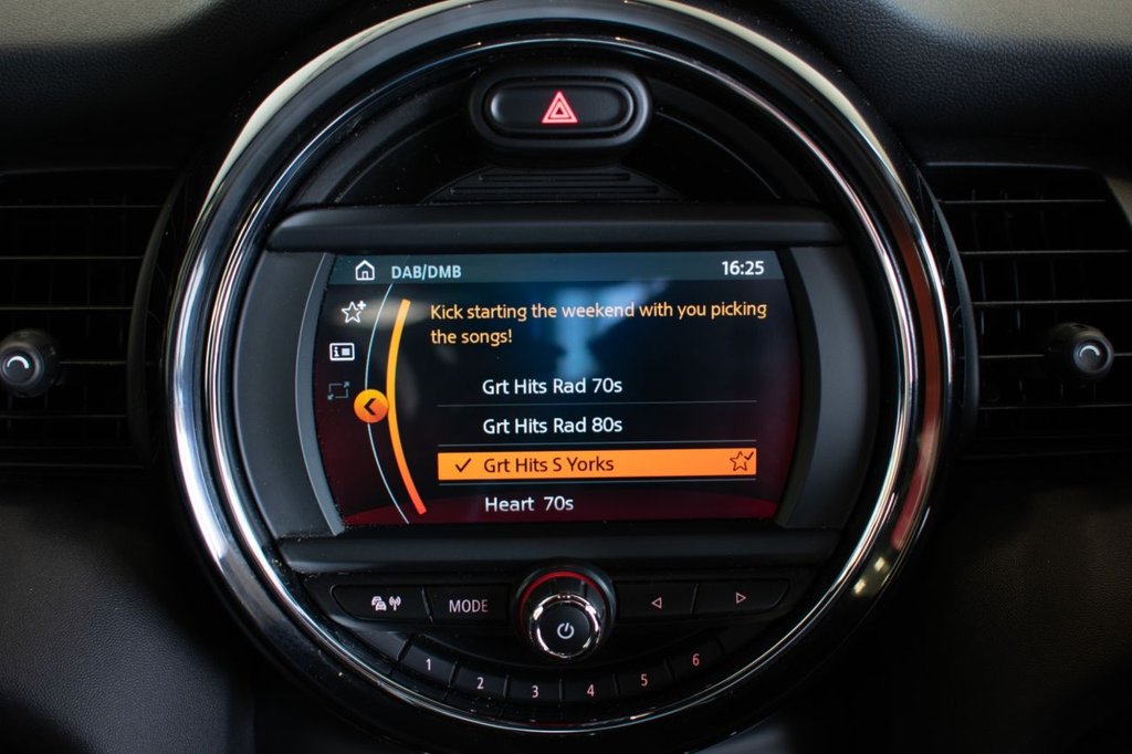 Used MINI Hatch 2019 for sale - 78082617: Photo 19