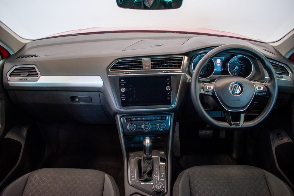 Used Volkswagen Tiguan 2017 for sale - 77666955: Photo 6
