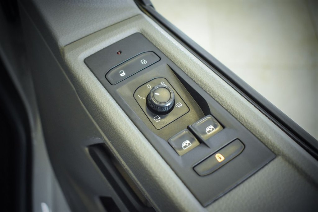 Used Volkswagen Transporter 2021 for sale - 77747944: Photo 41