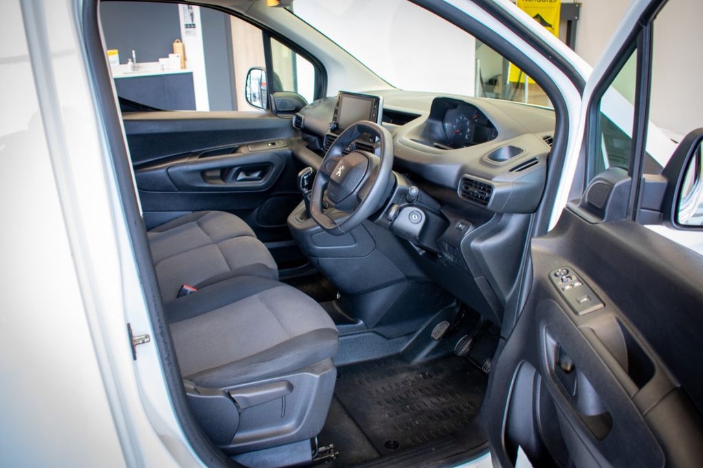 Used Peugeot Partner 2019 for sale - 77026937: Photo 6