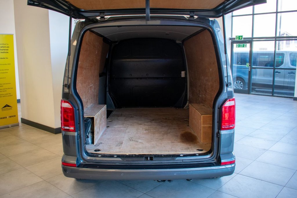 Used Volkswagen Transporter 2019 for sale - 76367491: Photo 21