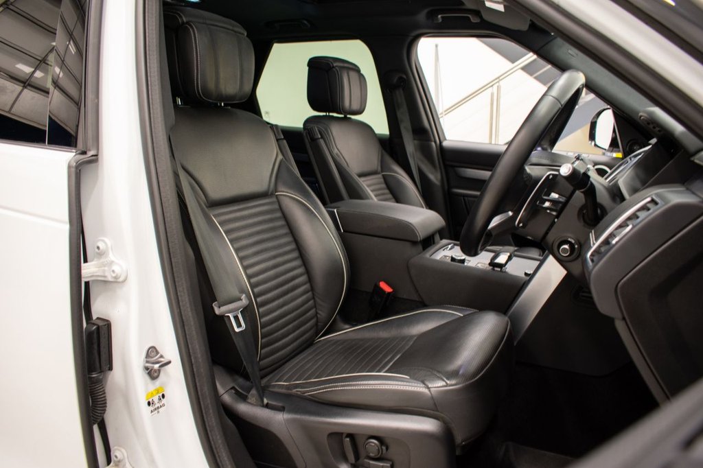 Used Land Rover Discovery 2023 for sale - 76582284: Photo 2