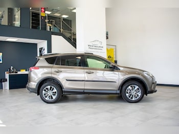 Used Toyota RAV4 2018 for sale - 75912319: Photo