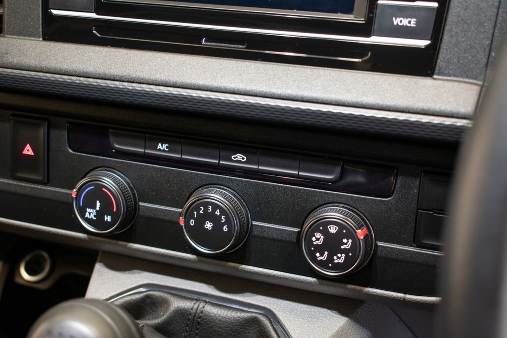 Used Volkswagen Transporter 2024 for sale - 77383837: Photo 19