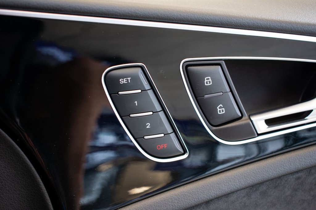 Used Audi RS6 Avant 2017 for sale - 76236107: Photo 35