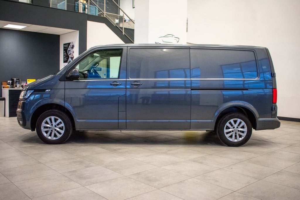Used Volkswagen Transporter 2021 for sale - 76386172: Photo 10