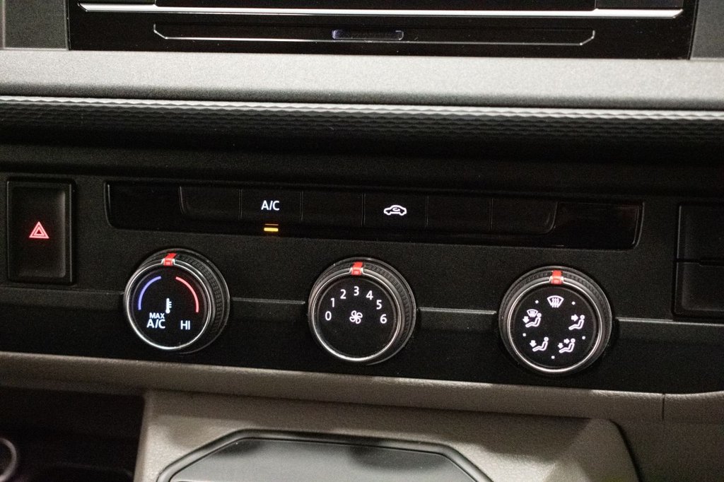 Used Volkswagen Transporter 2021 for sale - 76386172: Photo 21