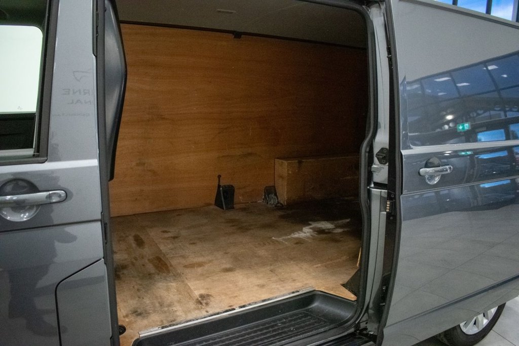 Used Volkswagen Transporter 2021 for sale - 76386172: Photo 27
