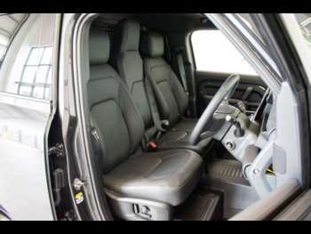 Used Land Rover Defender 2025 for sale - 75067411: Photo