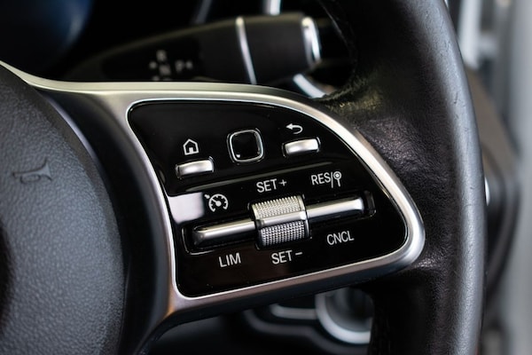 Used Mercedes-Benz C-Class 2018 for sale - 76056747: Photo 35