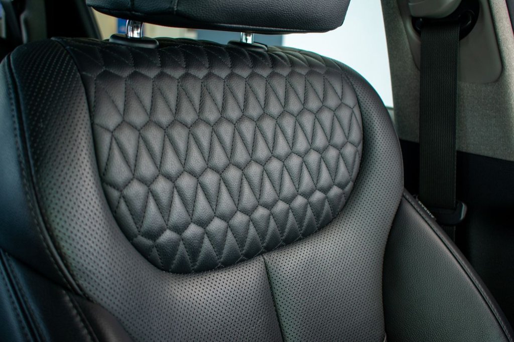 Used Hyundai Santa Fe 2018 for sale - 78082547: Photo 27