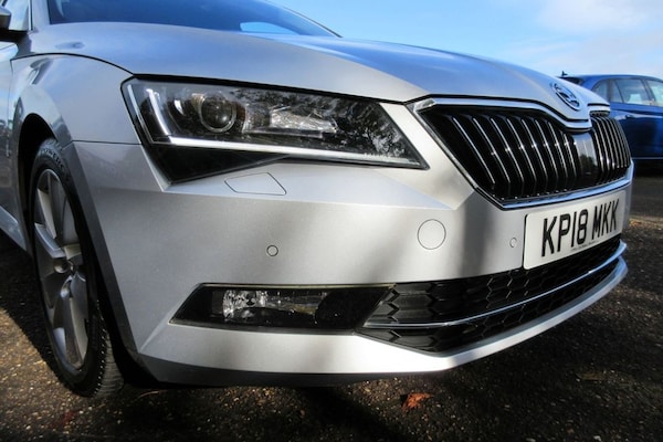 Used Skoda Superb 2018 for sale - 76280250: Photo 10