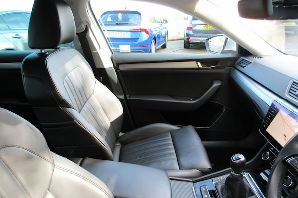 Used Skoda Superb 2018 for sale - 76280250: Photo 15