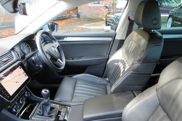 Used Skoda Superb 2018 for sale - 76280250: Photo 3