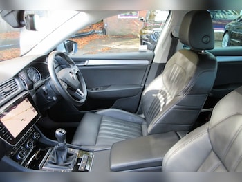 Used Skoda Superb 2018 for sale - 76280250: Photo 3