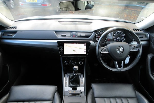 Used Skoda Superb 2018 for sale - 76280250: Photo 5