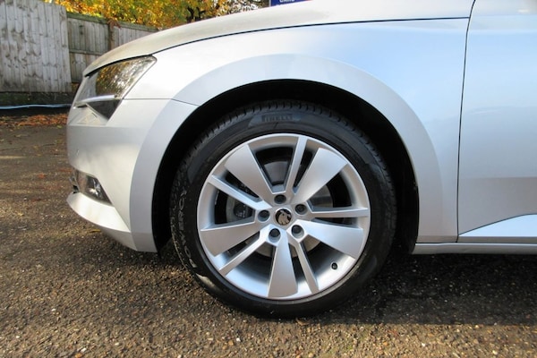 Used Skoda Superb 2018 for sale - 76280250: Photo 7