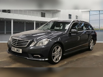Used Mercedes-Benz E-Class 2011 for sale - 76173522: Photo 2