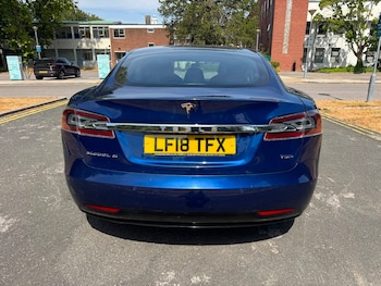 Used Tesla Model S 2018 for sale - 79409982: Photo