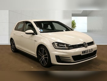Used Volkswagen Golf 2015 for sale - 78213210: Photo