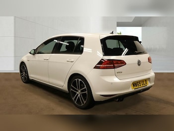 Used Volkswagen Golf 2015 for sale - 78213210: Photo