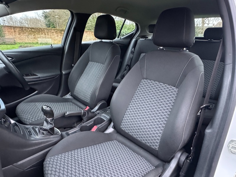 Used Vauxhall Astra 2016 for sale - 77277033: Photo 30