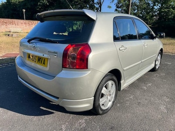 Used Toyota Corolla 2005 for sale - 75403212: Photo