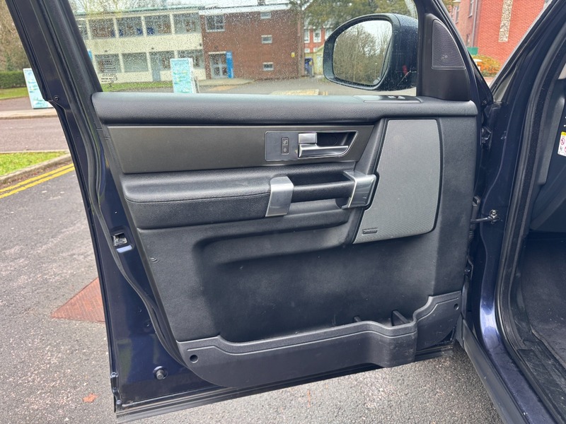 Used Land Rover Discovery 2016 for sale - 77277042: Photo 46