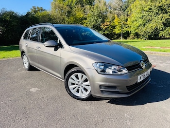 Volkswagen - Golf
