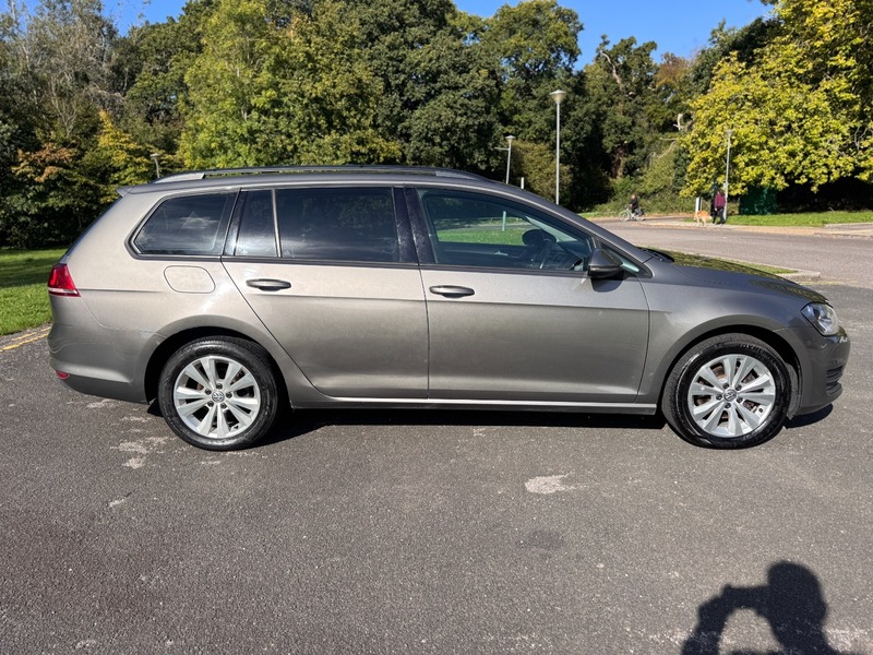 Used Volkswagen Golf 2016 for sale - 76057199: Photo 2