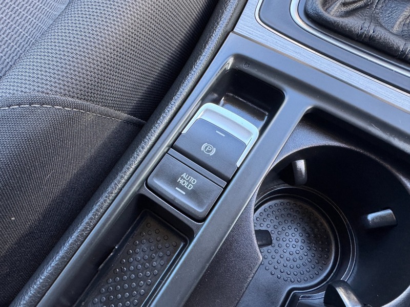 Used Volkswagen Golf 2016 for sale - 76057199: Photo 22