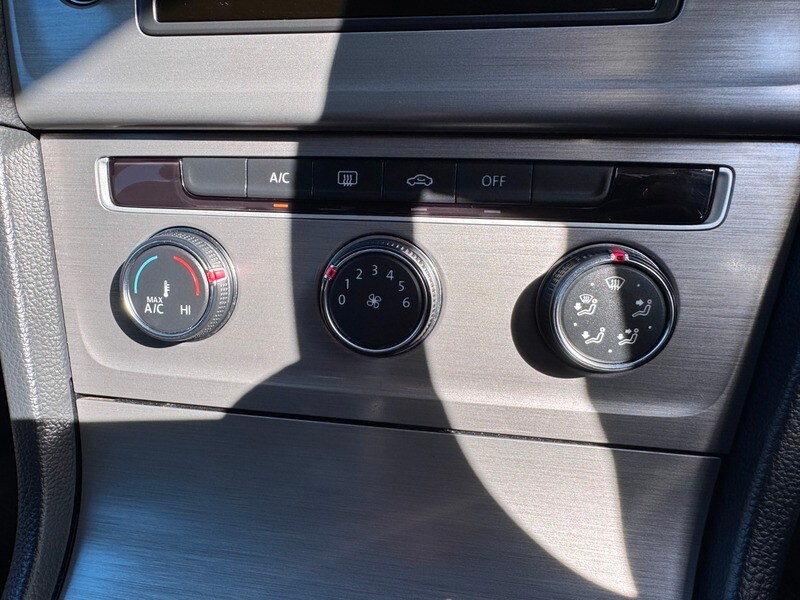 Used Volkswagen Golf 2016 for sale - 76057199: Photo 24