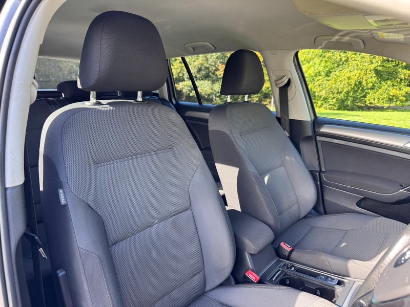 Used Volkswagen Golf 2016 for sale - 76057199: Photo 30